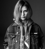 18-летняя сестра Кейт Мосс впервые украсила обложку Vogue