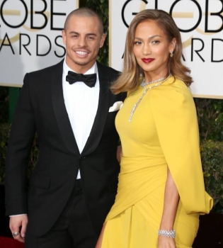 Дженнифер Лопес собралась замуж за своего молодого возлюбленного