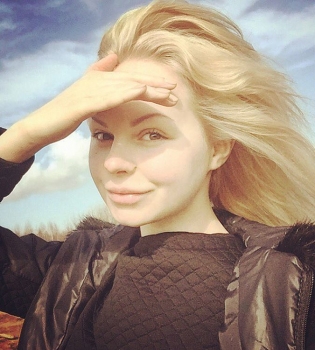 Бывшая солистка группы &quot;Ленинград&quot; сплагиатила песню Кузьмы Скрябина