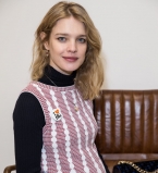 Беременная Наталья Водянова вышла в свет в экстремальном мини