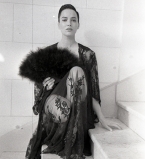 Даша Астафьева разделась в книжном издательстве