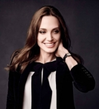 Сеть взорвали фото двойника Анджелины Джоли