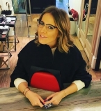 Утреннее селфи: Ксения Собчак позирует без макияжа