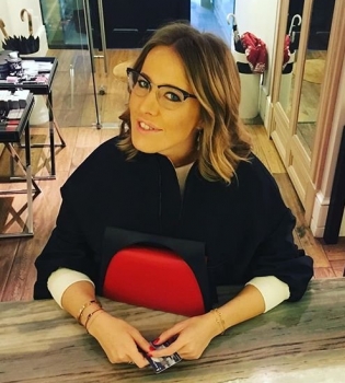 Утреннее селфи: Ксения Собчак позирует без макияжа