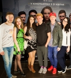 Участники шоу Голос країни-6 посетили премьеру фильма о войне в Украине