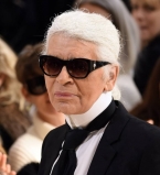 В Chanel опровергли информацию об уходе Карла Лагерфельда