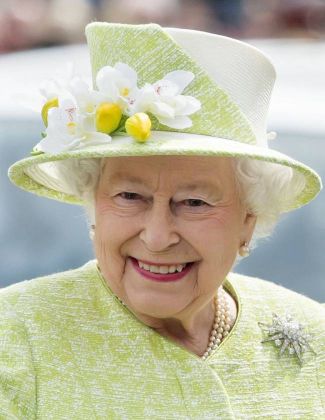 Королева-легенда: Елизавета II отпраздновала 90-летие