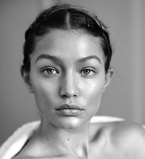 Неподражаемая Джиджи Хадид украсила обложку немецкого глянца