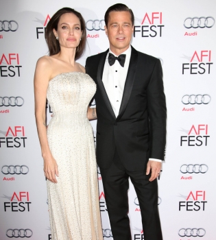 Анджелина Джоли обвинила Брэда Питта в измене и предательстве