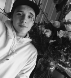 Бруклин Бекхэм снова встречается с 19-летней Хлоей Мориц