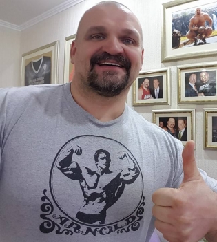 У Василия Вирастюка родился третий ребенок