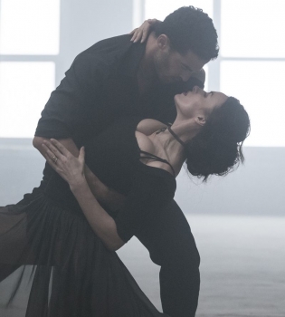 Надежда Мейхер продемонстрировала шикарную фигуру