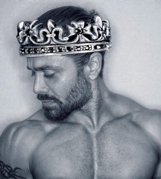 Аслан Ахмадов