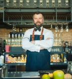 Коктейльное шоу от легендарного финского миксолога