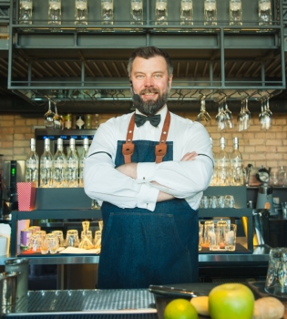 Коктейльное шоу от легендарного финского миксолога