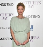 Будущая мама Никки Хилтон показала округлившийся живот