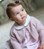 В сети появились новые снимки годовалой принцессы Шарлотты