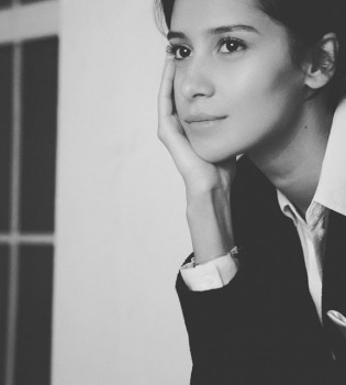 Свадьбы не будет: Равшана Куркова рассталась со своим возлюбленным