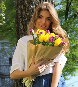 Повзрослевшая Ассоль перепела свой детский хит &quot;Моя мама&quot;