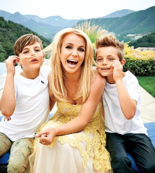 Бритни Спирс написала трогательное послание сыновьям: &quot;Вы - мои шедевры!&quot;