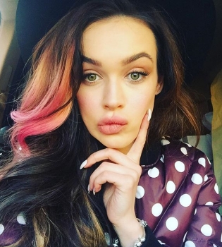 Мария Яремчук показала лицо без макияжа