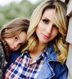 Светлана Лобода рассказала о дочери: "Если Еву не занять чем-то, она вынесет нам всем мозг"