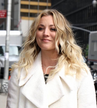 Официально: Кейли Куоко развелась с Райаном Свитингом