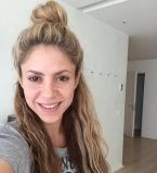 Готовимся к лету: Шакира продемонстрировала подтянутую фигуру