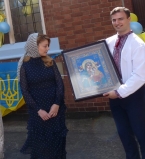 Тина Кароль с сыном побывала в Лондоне и открыла центр украинской общины