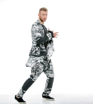 Иван Дорн в фотосессии для Viva!