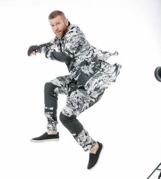 Иван Дорн в фотосессии для Viva!