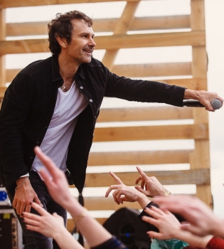 Фотоотчет: &quot;Океан Ельзи&quot; представил новый альбом на крыше дома