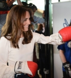 Видео: Кейт Миддлтон боксирует во время благотворительного мероприятия