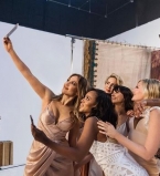 Дженнифер Лопес, Кирстен Данст и другие звезды снялись для обложки глянца