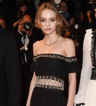 Дочь Джонни Деппа рассказала о долгожданном подарке на свое 17-летие