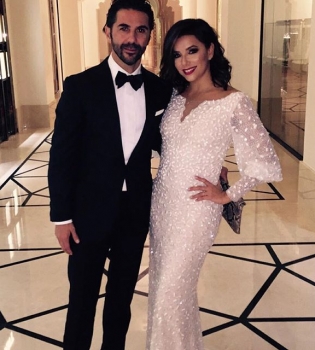 Ева Лонгория вышла замуж за своего возлюбленного  Хосе Антонио Бастона