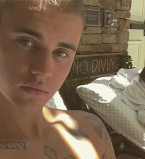 Привет, лето: Джастин Бибер открыл пляжный сезон