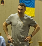 Виталий Кличко прокомментировал певческую карьеру своей жены: &quot;Счастливая жена &mdash; счастливая жизнь&quot;