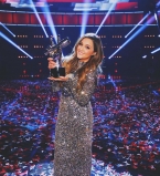 Повзрослевшая "Кудряшка Сью" стала победительницей американского "Голоса"