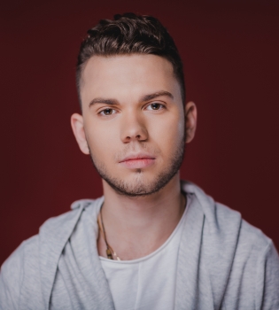 Влад Каращук