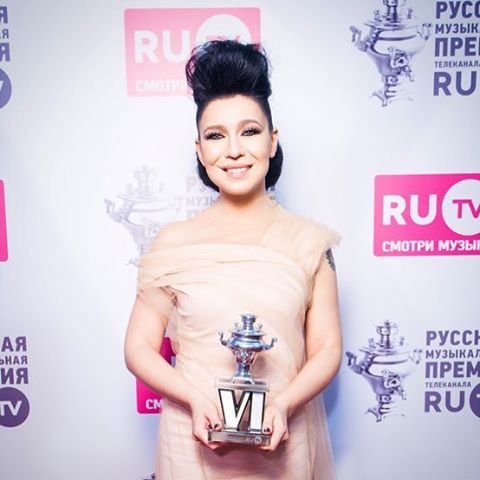 Елка и Анна Седокова победили в российской музыкальной премии