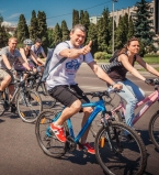 Арсен Мирзоян организовал во Львове благотворительный велопробег