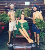 Оля Полякова полностью разделась в бане