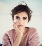 Виктория Бекхэм сделала короткую стрижку