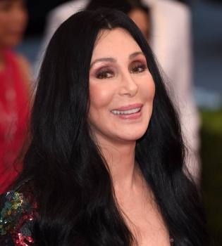 Из первых уст: представитель Шер прокомментировала слухи о ее болезни