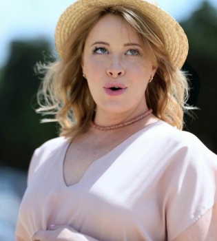 Новые фото беременной Елены Кравец