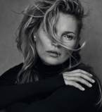 Кейт Мосс украсила обложку книги фотографа-легенды Питера Линдберга