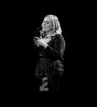 Адель в восторге от победной песни Джамалы