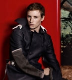 Эдди Редмэйн стал лицом новой коллекции Prada