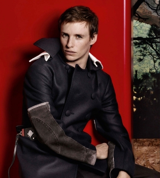 Эдди Редмэйн стал лицом новой коллекции Prada